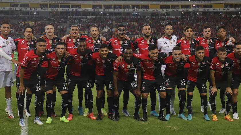 Atlas de Anderson Santamaría goleó 3-0 a Tigres y sueña con un nuevo título en México