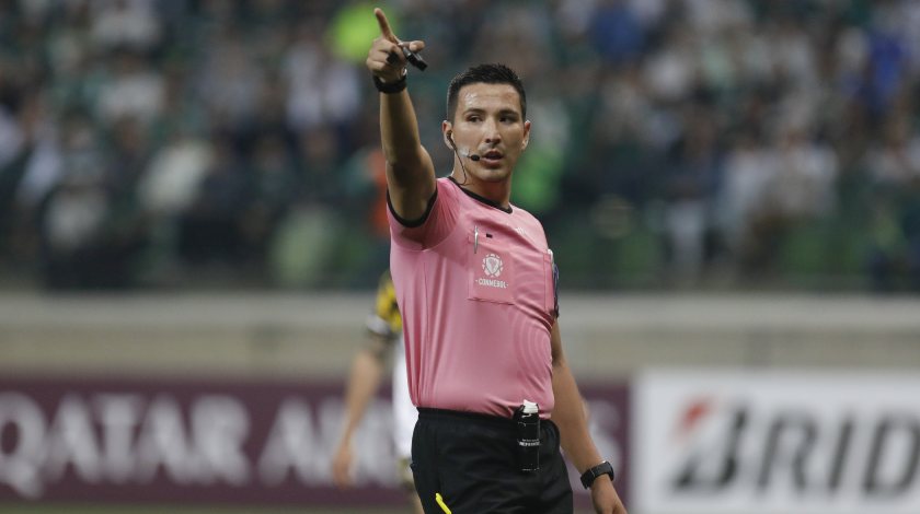 Kevin Ortega será el encargado de arbitrar la primera final entre Universitario y Alianza Lima
