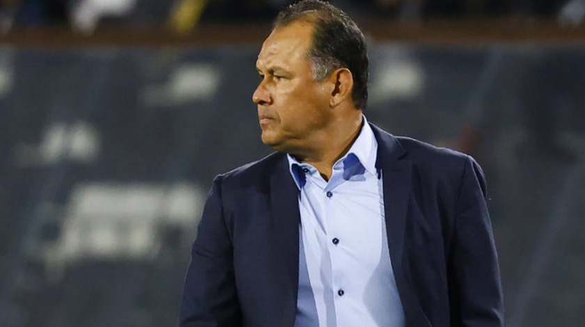 Juan Reynoso reveló que rechazó a importantes equipos cuando era técnico de la Selección Peruana