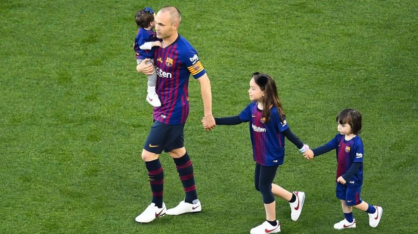 Andrés Iniesta a dos años de su despedida del Barcelona en el Camp Nou (FOTOS Y VIDEO)