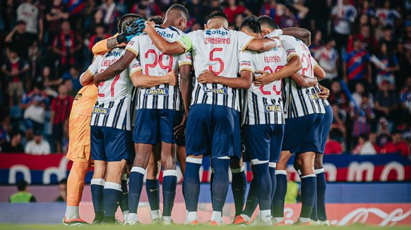 Tras la derrota del equipo peruano ante Cerro Porteño, quedó en el último lugar del Grupo A de la Copa Libertadores.