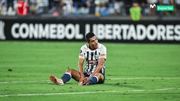 El atacante 'blanquiazul' se mostró triste tras el partido contra Cerro Porteño en la segunda fecha de la Copa Libertadores.