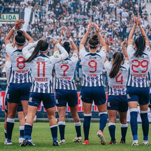 El cuadro blanquiazul utilizó sus redes sociales para informar la ausencia de dos jugadoras para el magno evento deportivo debido a lesiones.