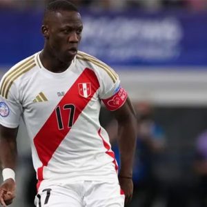 El ‘Rayo’ se sumó a los entrenamientos de la blanquirroja para enfrentar a Colombia y Ecuador por la fecha doble de las Clasificatorias.