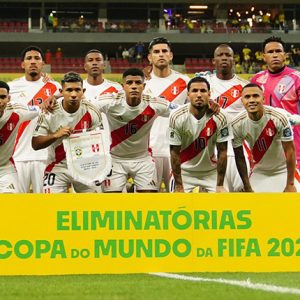 La selección peruana se enfrenta a Chile en Lima por la fecha 11 de las Clasificatorias Sudamericanas rumbo al Mundial 2026.