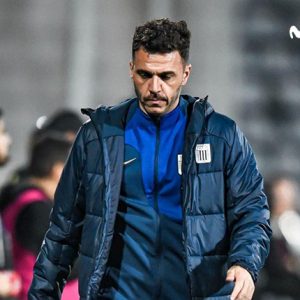 El estratega argentino dejará Alianza Lima para la temporada 2025 luego de haber llegado a un acuerdo para rescindir su contrato.