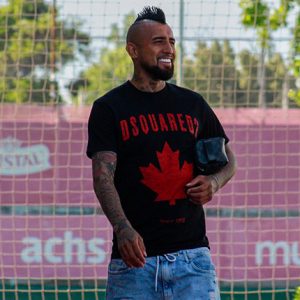 Tras más de un año de ausencia, Arturo Vidal vuelve a la selección chilena para los partidos correspondientes a las fechas 11 y 12 de las Clasificatorias.