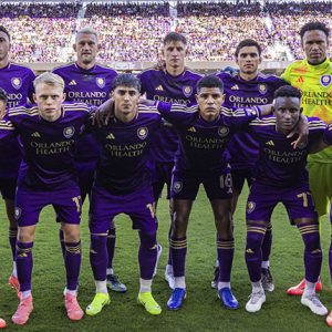 Con los peruanos Pedro Gallese y Wilder Cartagena, el cuadro violeta consiguió ganarle por la mínima al Atlanta United de Luis Abram.