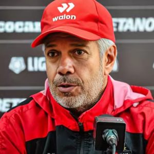 Marco Valencia dejará de ser técnico del primer equipo de FBC Melgar para la temporada 2025, pero continuará como Jefe de la Unidad Técnica de Menores.