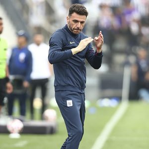 El técnico blanquiazul fue consultado sobre su continuidad en Alianza Lima luego de caer ante Cusco FC en Matute por la última fecha del Torneo Clausura.