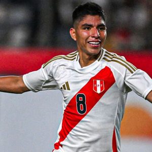 El volante de la selección peruana mostró todo su apoyo al cuerpo técnico de Jorge Fossati y confía en que aún hay posibilidades de llegar al siguiente Mundial.