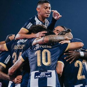 Alianza Lima cerró su etapa de preparación para la temporada 2025 con una victoria 2-0 sobre Aucas en el Estadio Alejandro Villanueva.