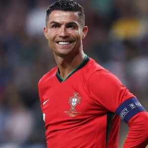 Cristiano Ronaldo, el astro portugués que sigue brillando en el fútbol profesional, no tiene dudas sobre su lugar en la historia.