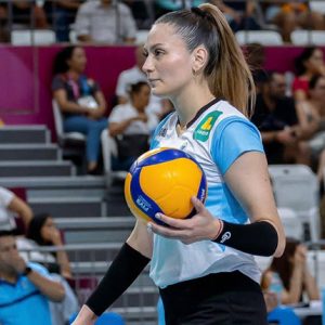 Kiara Montes, una de las figuras de Regatas Lima, reveló que está jugando lesionada en la presente temporada de la Liga Peruana de Vóley.