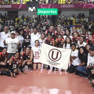 En un partido emocionante Universitario de Deportes logró una remontada histórica para vencer 3-2 a Alianza Lima en el clásico del vóley peruano.