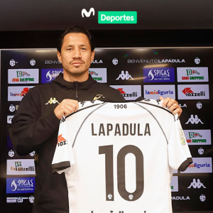 El delantero ítalo-peruano Gianluca Lapadula ha sido presentado oficialmente como nuevo jugador del Spezia de la Serie B italiana.