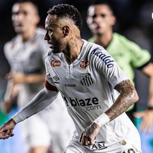 El Campeonato Paulista de 2025 sigue dando que hablar, y la semifinal entre Santos y Corinthians no fue la excepción.